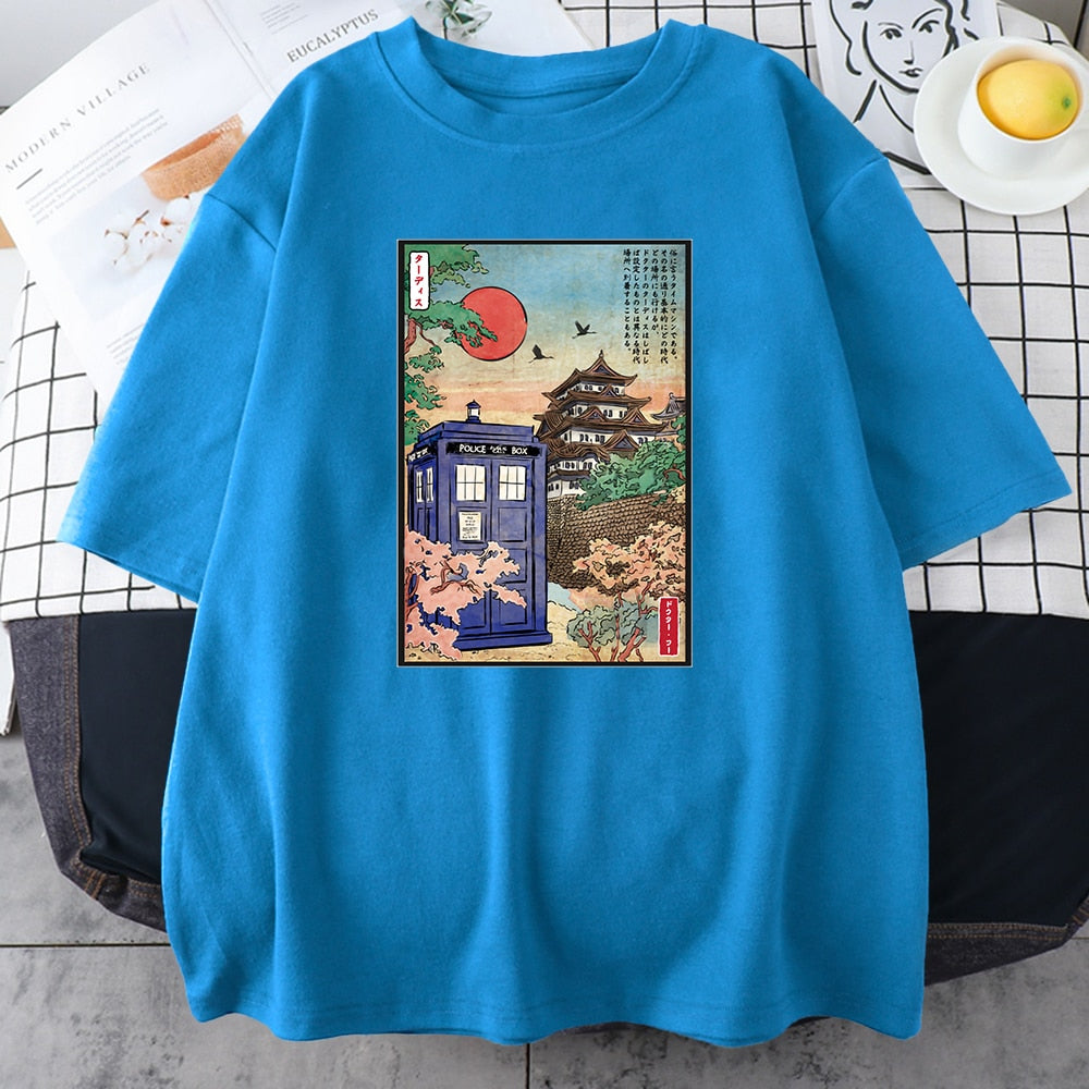 Tardis in Japan T-Shirt