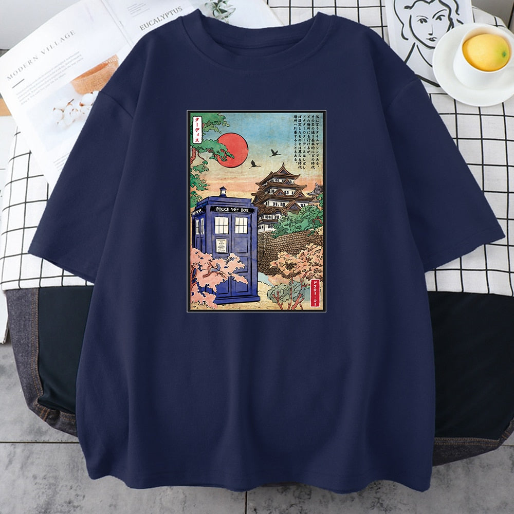 Tardis in Japan T-Shirt