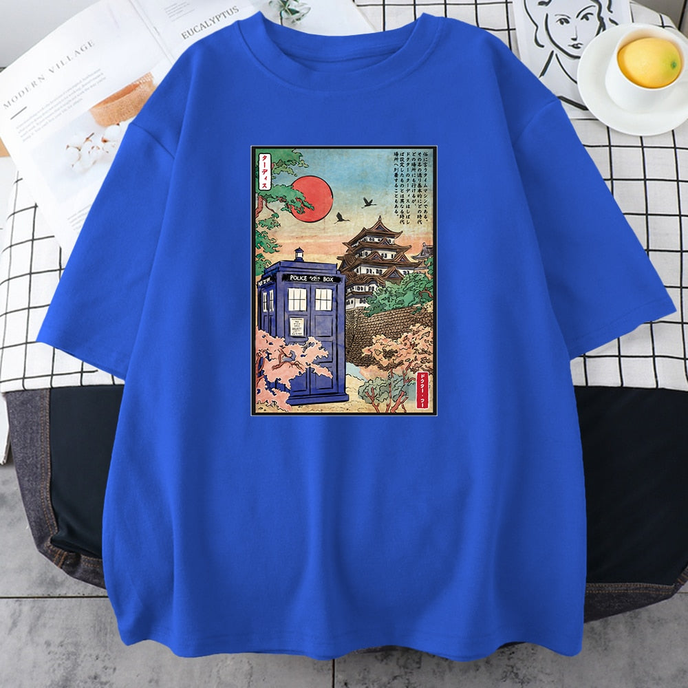 Tardis in Japan T-Shirt